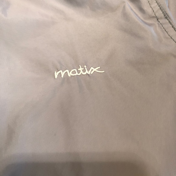 *Sold* Men’s matrix windbreaker grey white silver size S - Picture 4 of 4